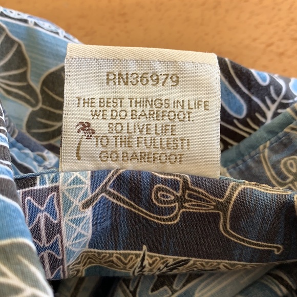 Go Barefoot Authentic Hawaiian Aloha Shirt - Large - Picture 9 of 11